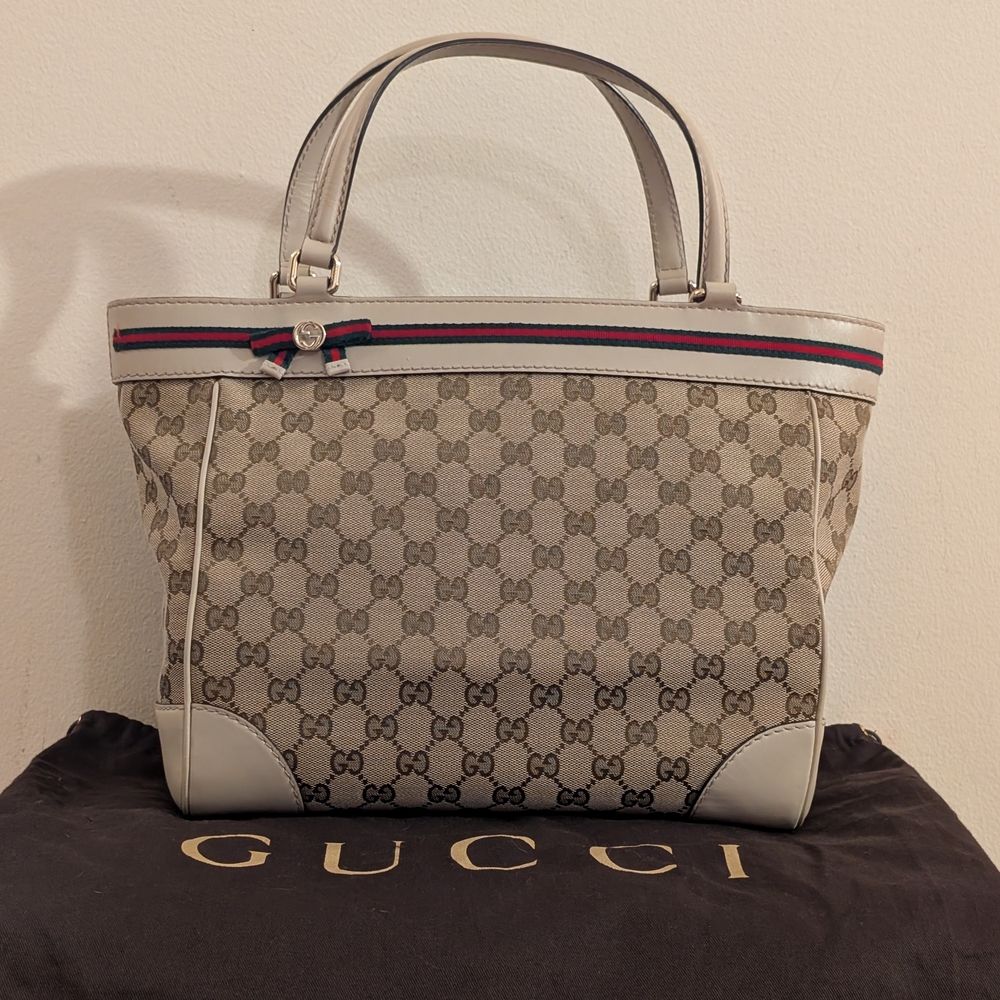Gucci Sherry Tote In Cream and Tan with Monogram Pattern